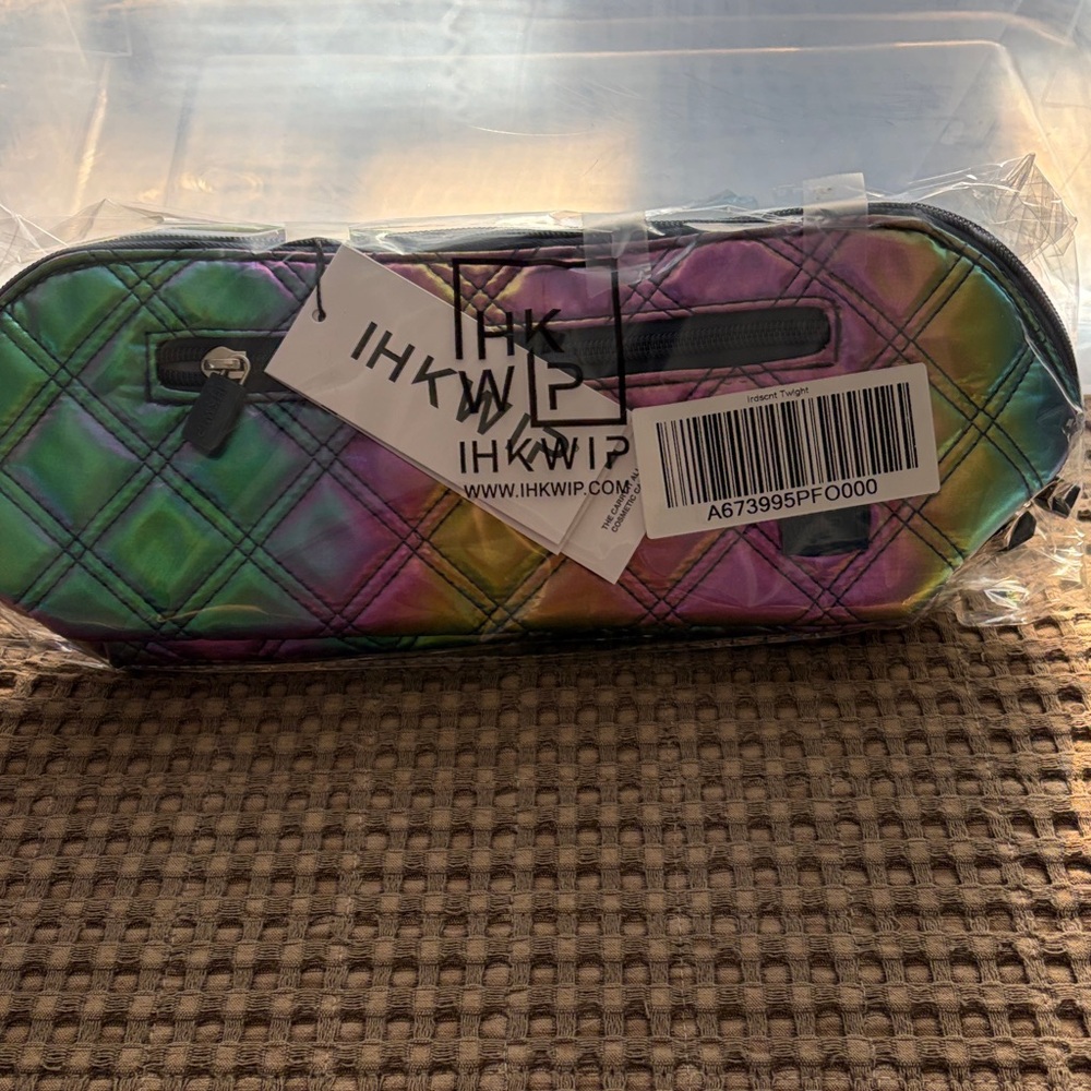 IHKWIP Colorful Quilted Cosmetic Case
